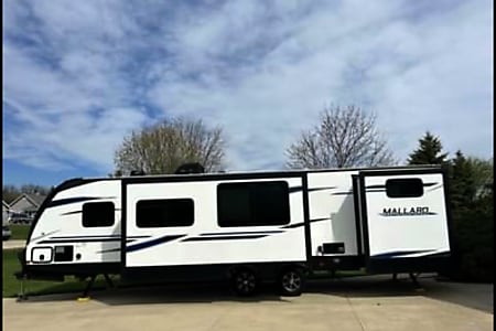 Travel trailer