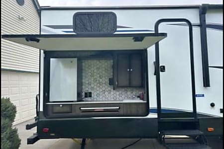 Travel trailer