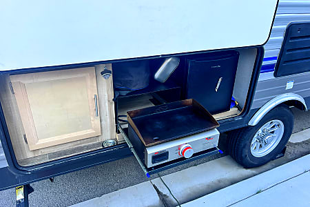 Travel trailer