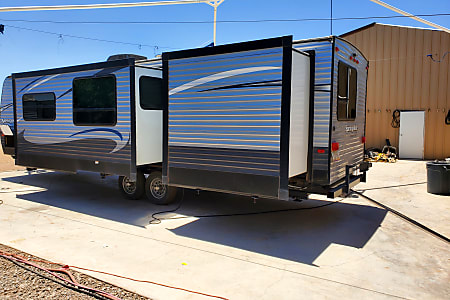 Travel trailer