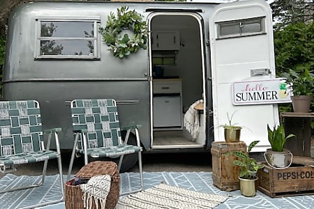 Travel trailer