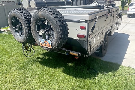 Folding trailer