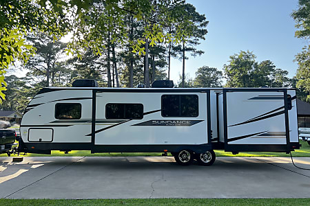 Travel trailer