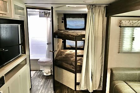 Travel trailer