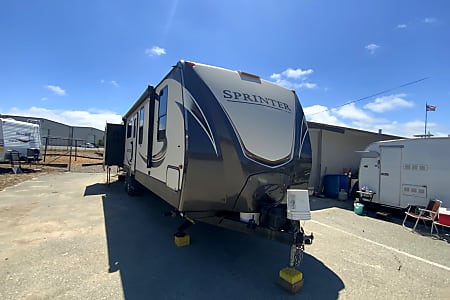 Travel trailer