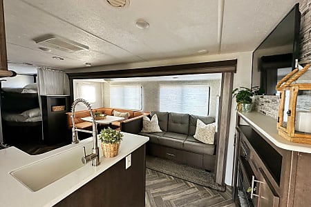 Travel trailer