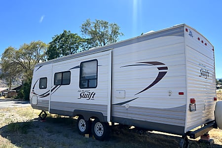 Travel trailer