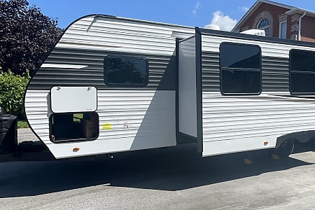 Travel trailer