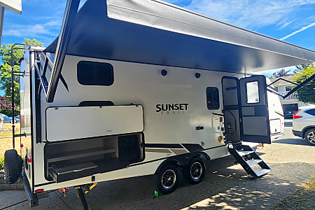 Travel trailer