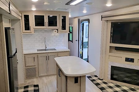 Travel trailer