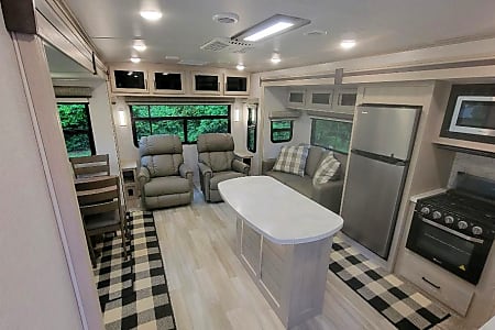 Travel trailer