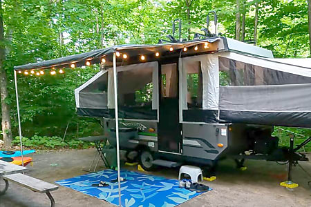 Folding trailer