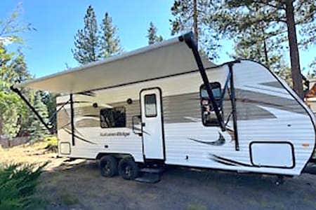 Travel trailer