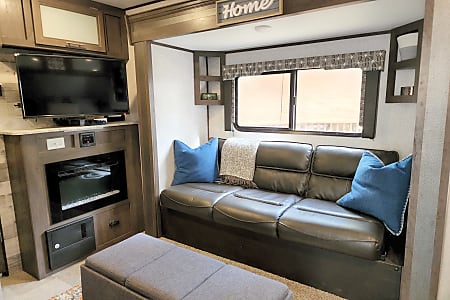 Travel trailer