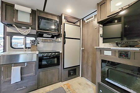 Travel trailer