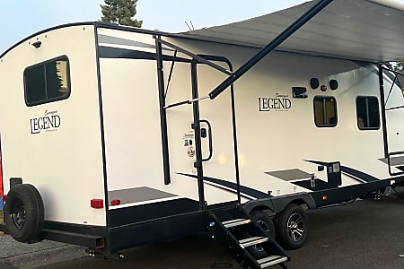 Travel trailer