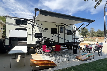 Travel trailer