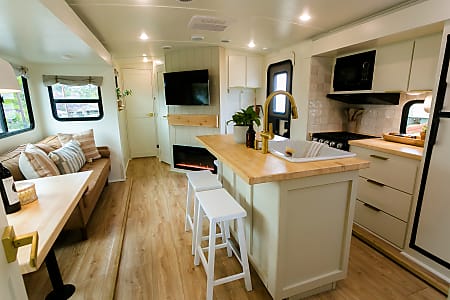 Travel trailer