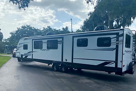 Travel trailer