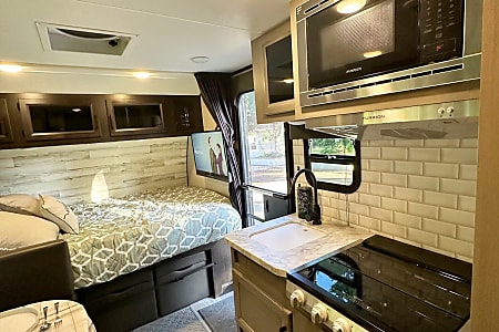 Travel trailer