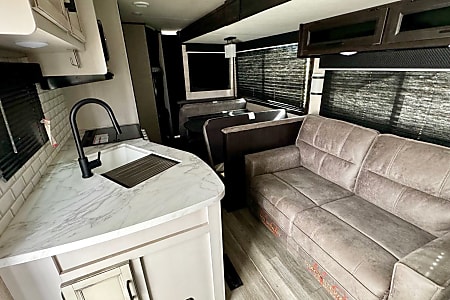 Travel trailer