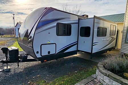 Travel trailer