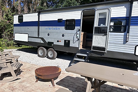 Travel trailer