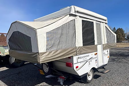 Folding trailer