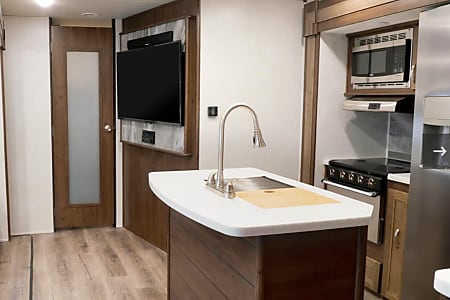 Travel trailer