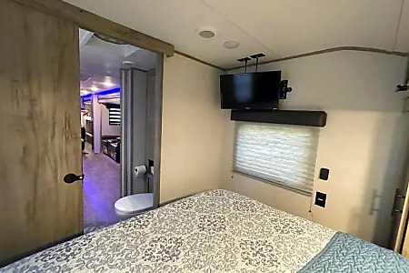 Travel trailer