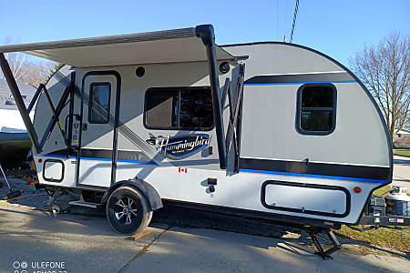 Travel trailer