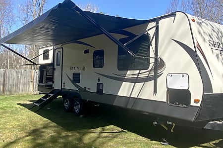 Travel trailer