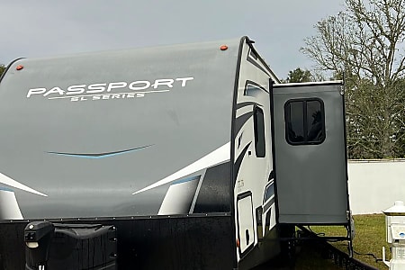 Travel trailer