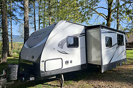 Travel trailer