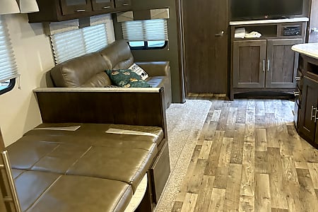 Travel trailer