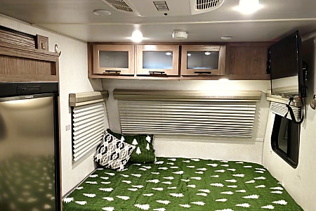 Travel trailer