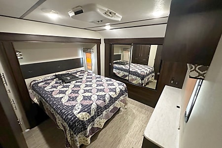 Travel trailer