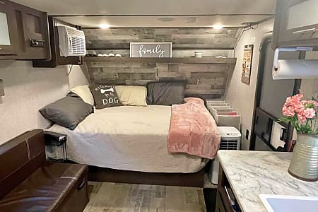 Travel trailer