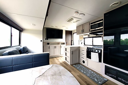 Travel trailer