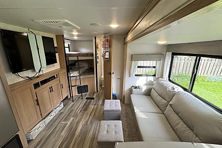 Travel trailer