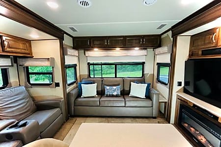 Travel trailer