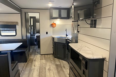 Travel trailer