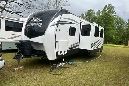 Travel trailer