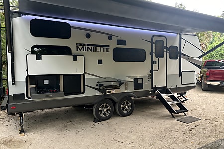 Travel trailer