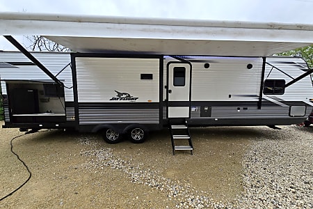 Travel trailer