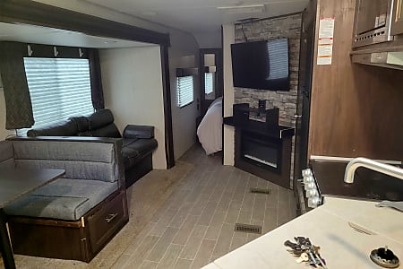 Travel trailer