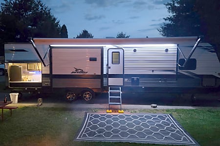 Travel trailer