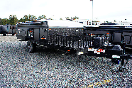 Folding trailer