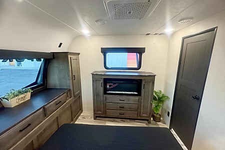 Travel trailer