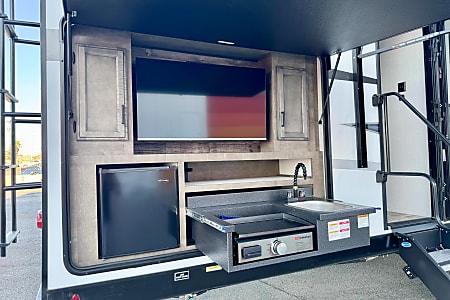 Travel trailer